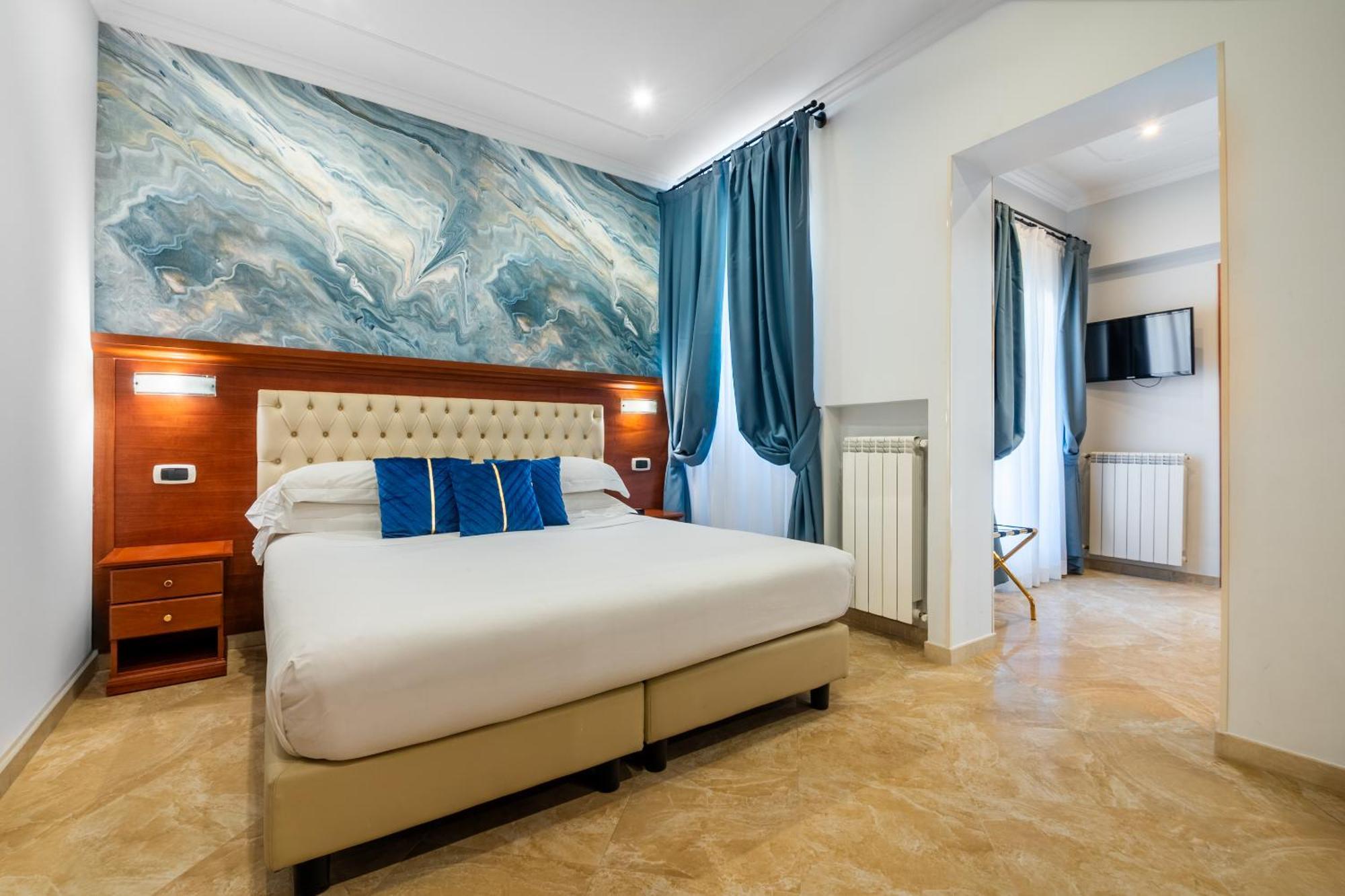 Esposizione Luxury Hotel 3*