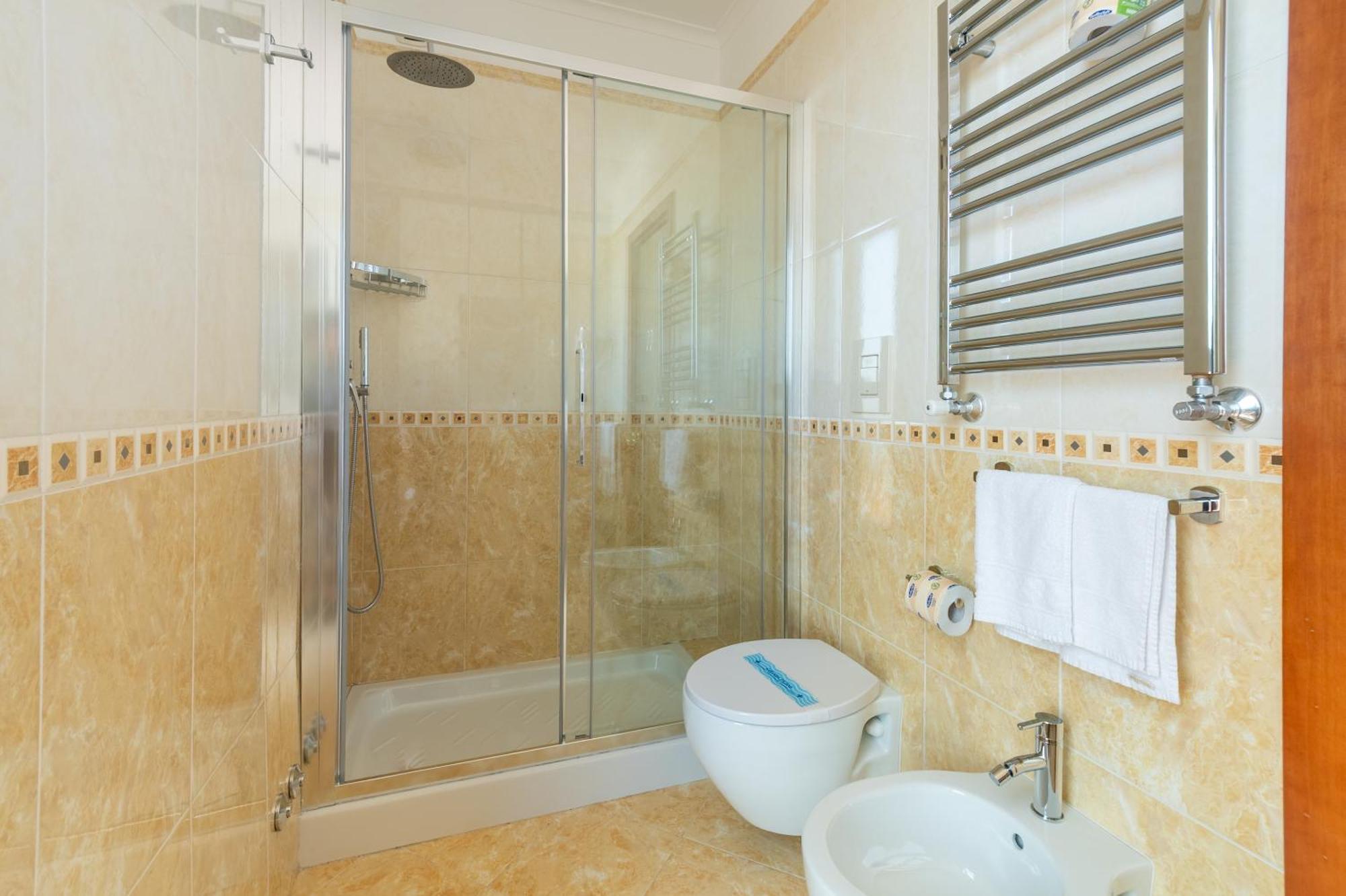 Hotel Esposizione Luxury 3*